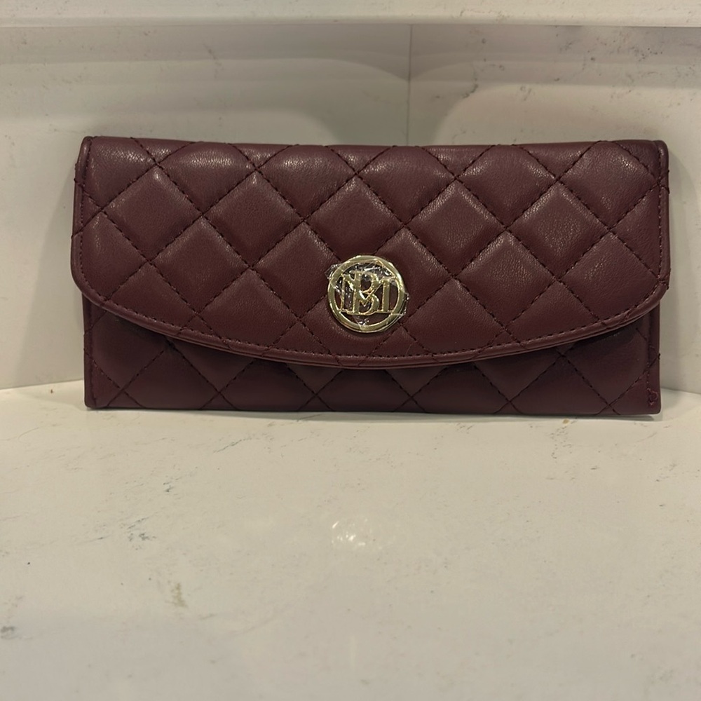 NWT‎ Badgley Mischka Quilted Burgundy Wallet -Plum